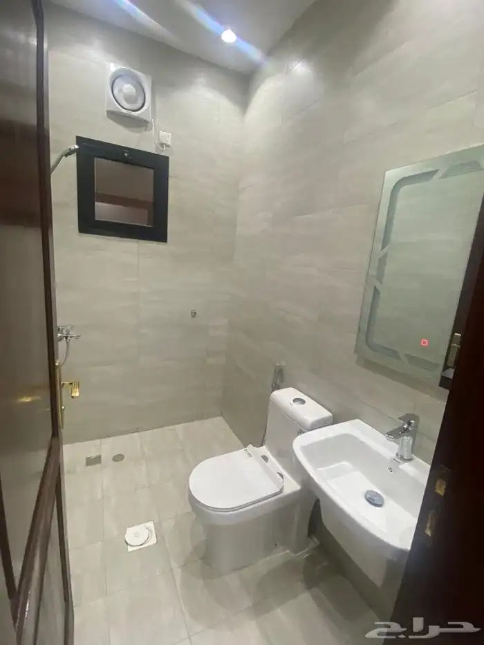 شقة مفروشة لإيجار الشهري غرفتين وصالة 6