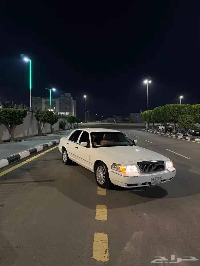 فورد ماركيز 2011 1