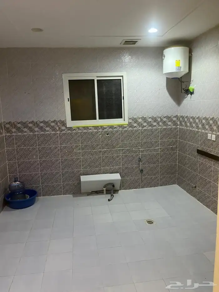 شقة للاجار في حي الغروب 3