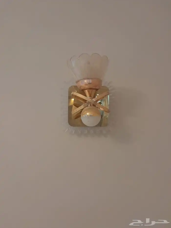 لمبات جداريه للبيع 1