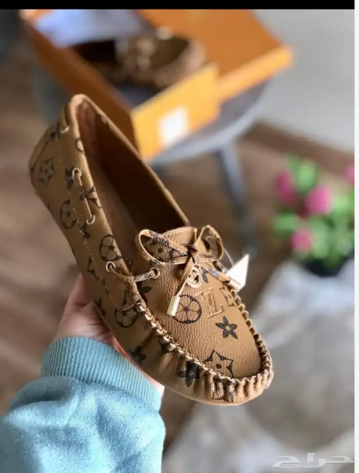 شنط طقم مع الجزم درجه أولى أسعارمنافسه وجوده عاليه 30