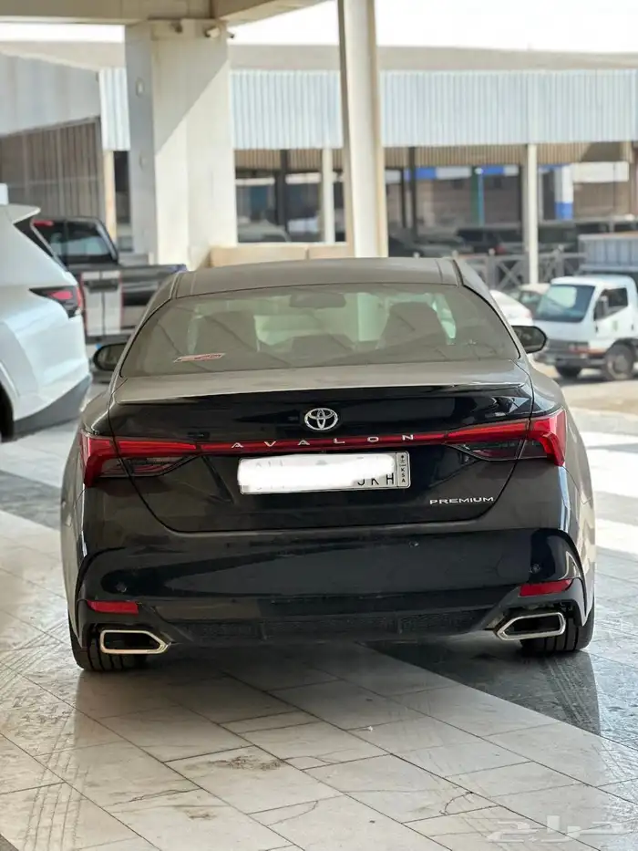 تويوتا افالون 2022 2
