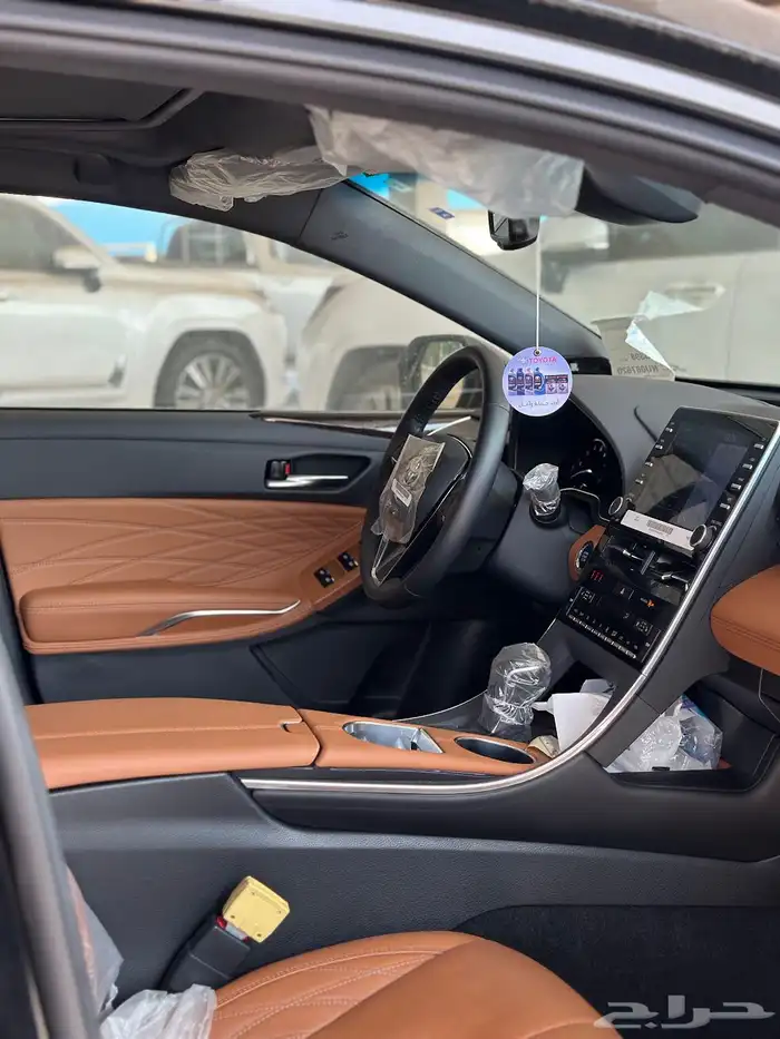 تويوتا افالون 2022 7