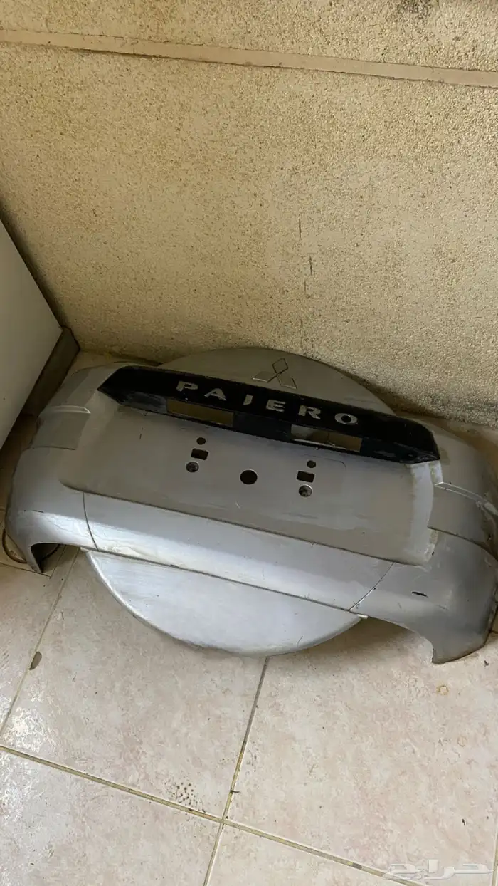 ديكور سبير مستوبيشي باجيرو 1