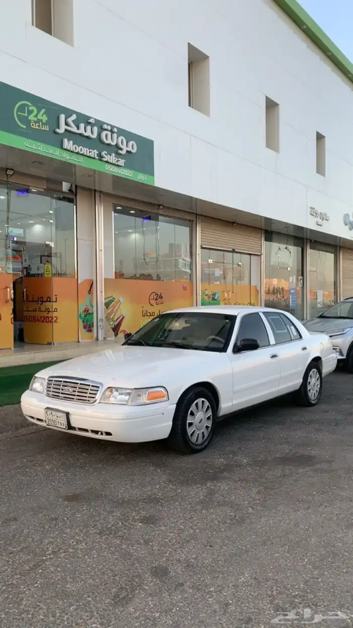 فورد فكتوريا للبيع على السوم او للبدل 1