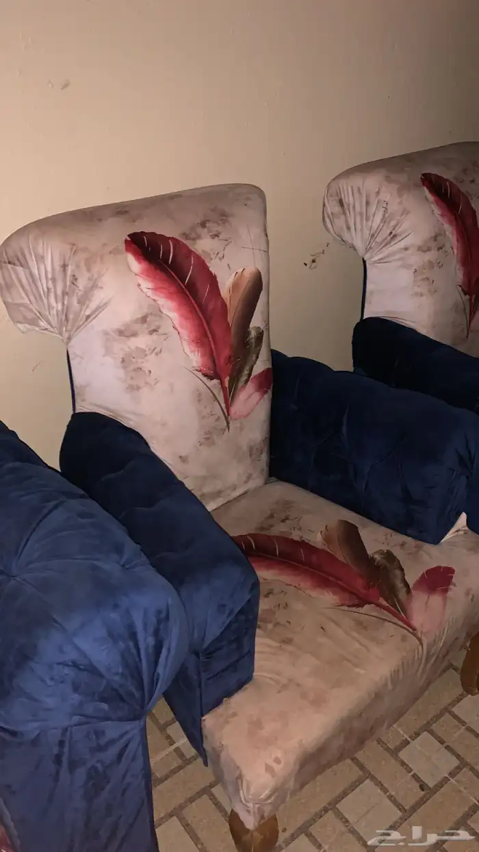 كنب مستعمل نضيف نسائي 0