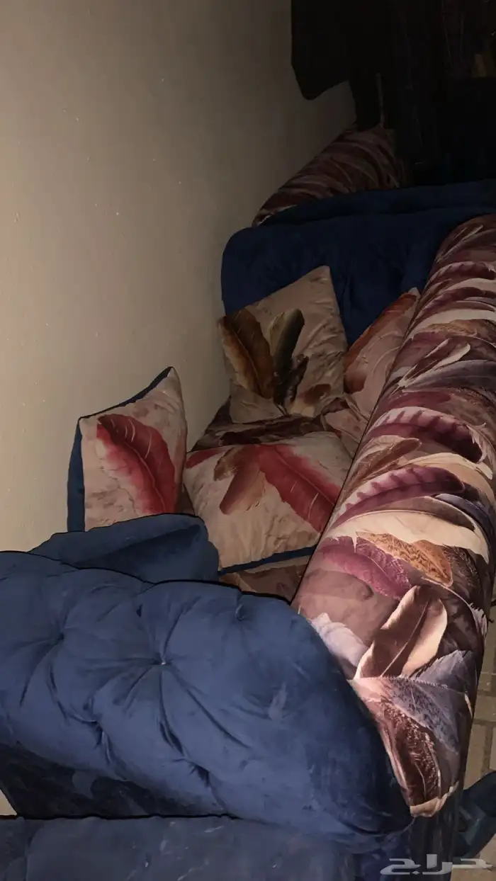 كنب مستعمل نضيف نسائي 2