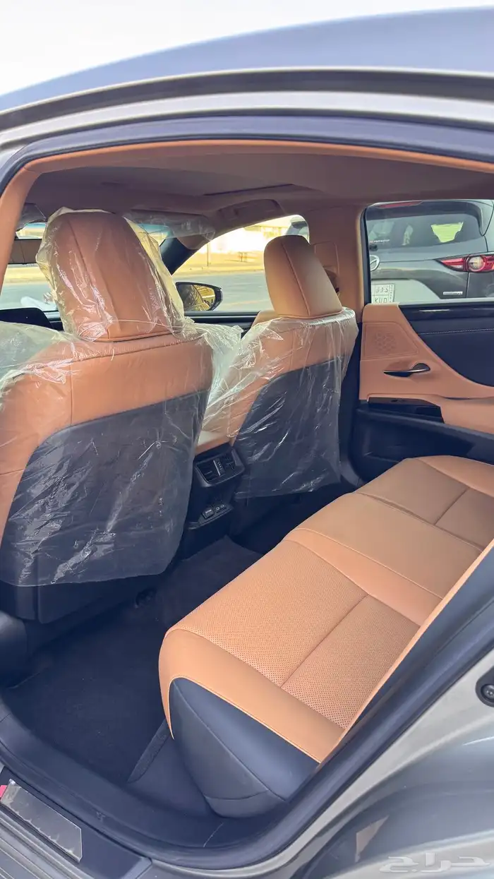 للبيع لكزس AA ES250 - 2023 بحالة الوكاله 8