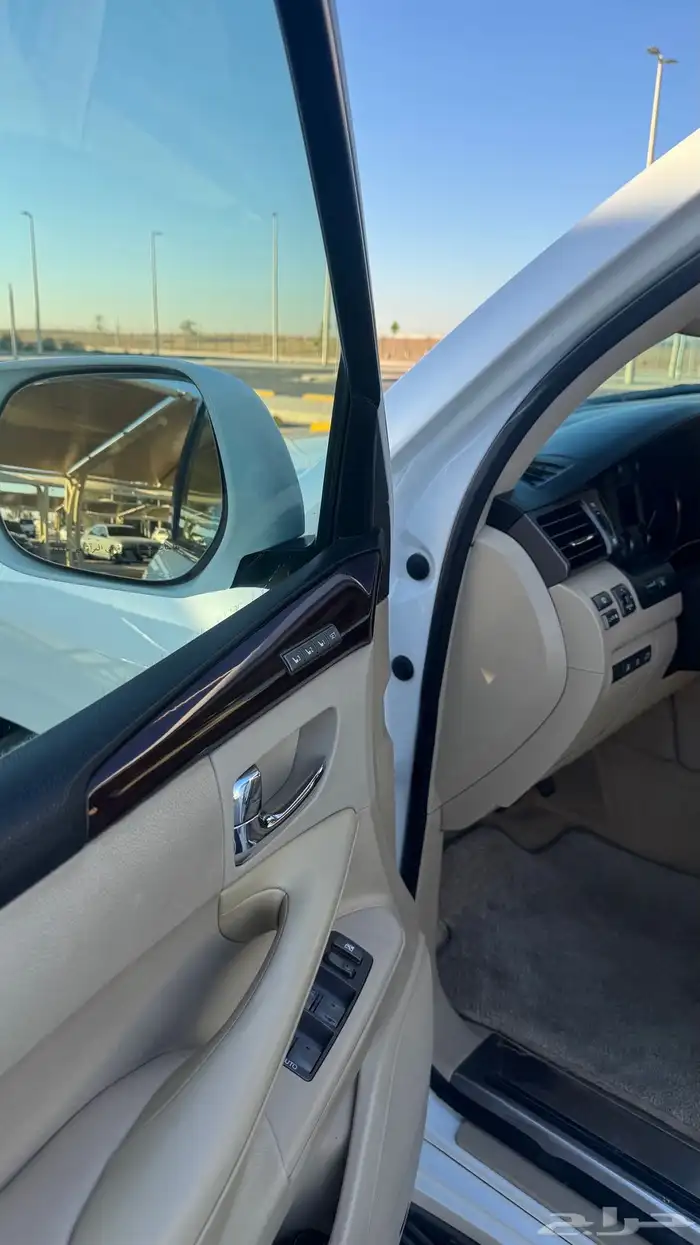 جيب لكزس DD 8