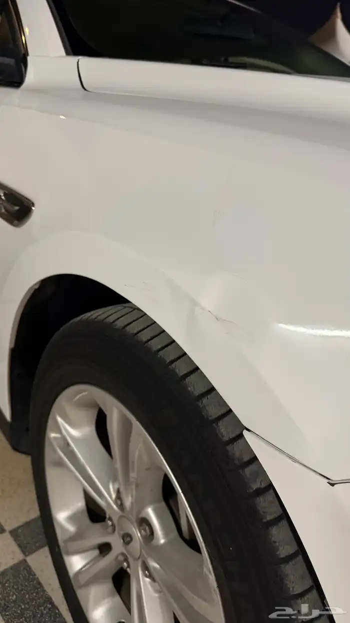 فورد تورس 2015ابيض 8