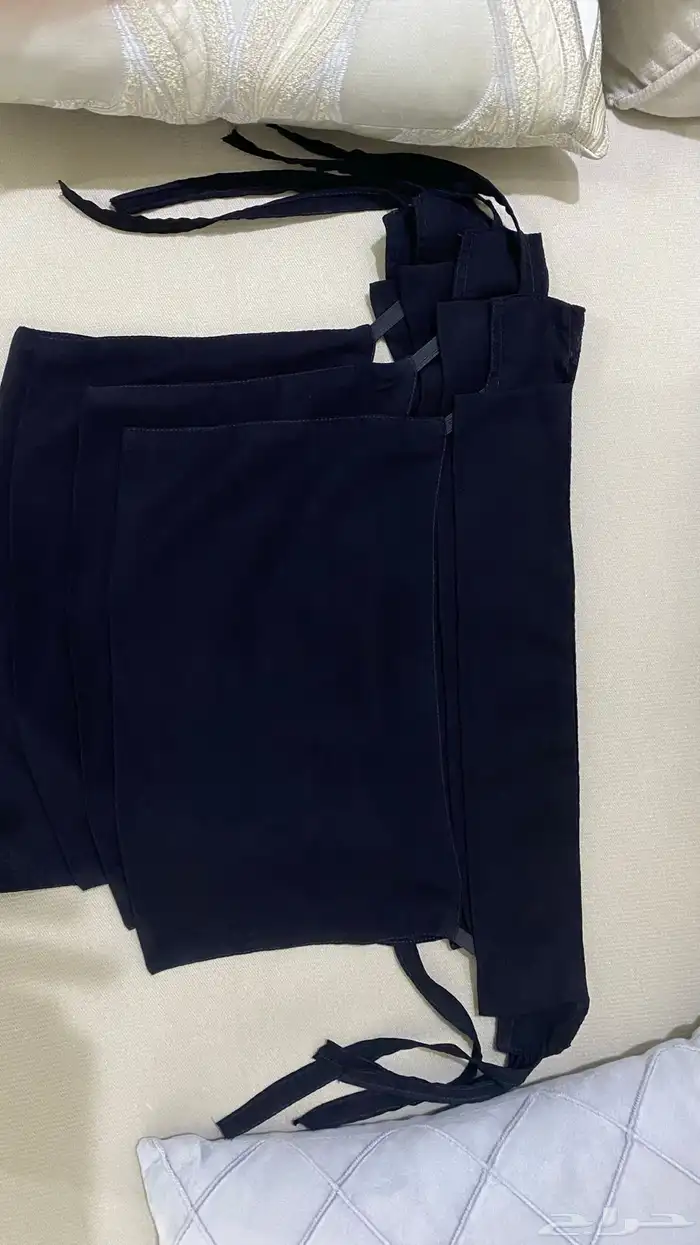 ملابس للبيع 1