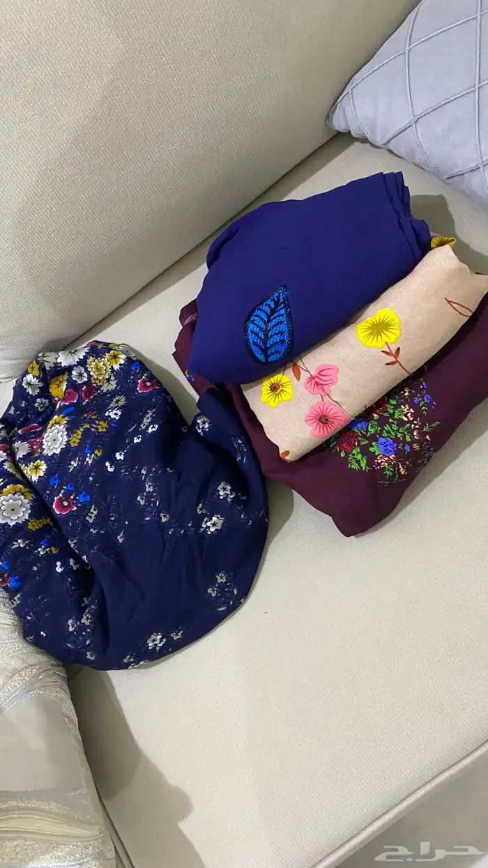 ملابس للبيع 0