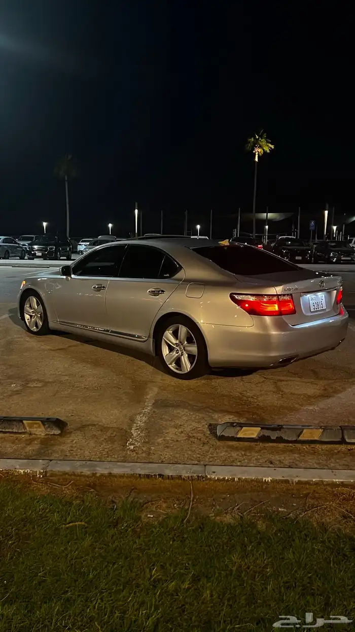 لكزس LS460 وارد كوريا لوحات امراتيه 0