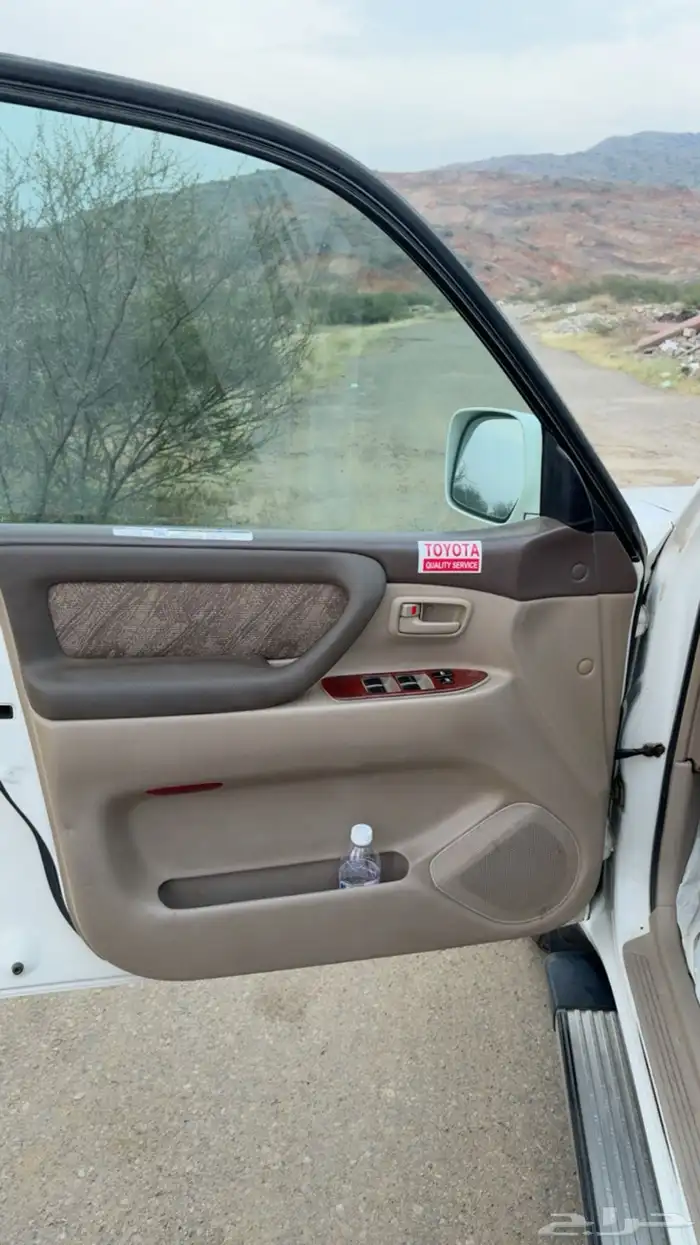 جيب لند كروزر 8