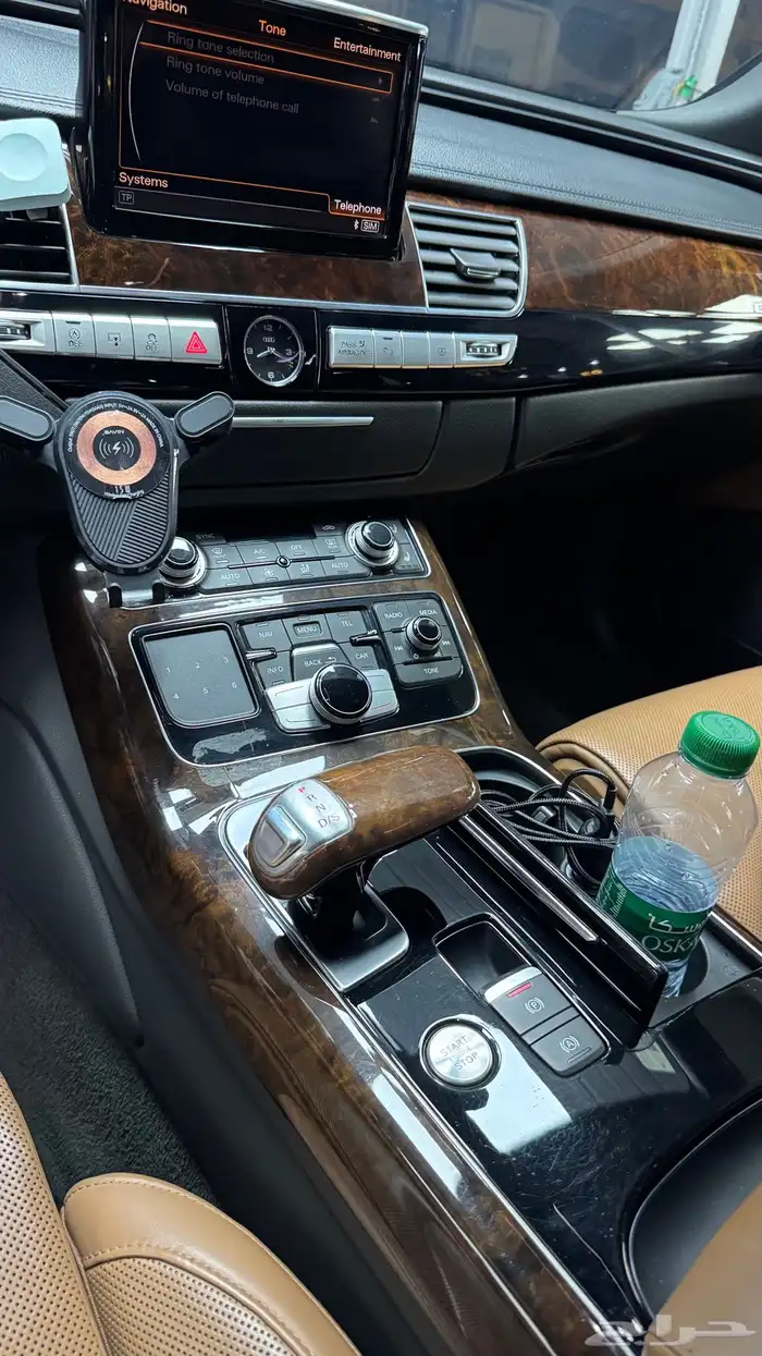 اودي A8 2016 للبيع اعلي فئة بحالة الوكالة تم تخفيض السعر 75