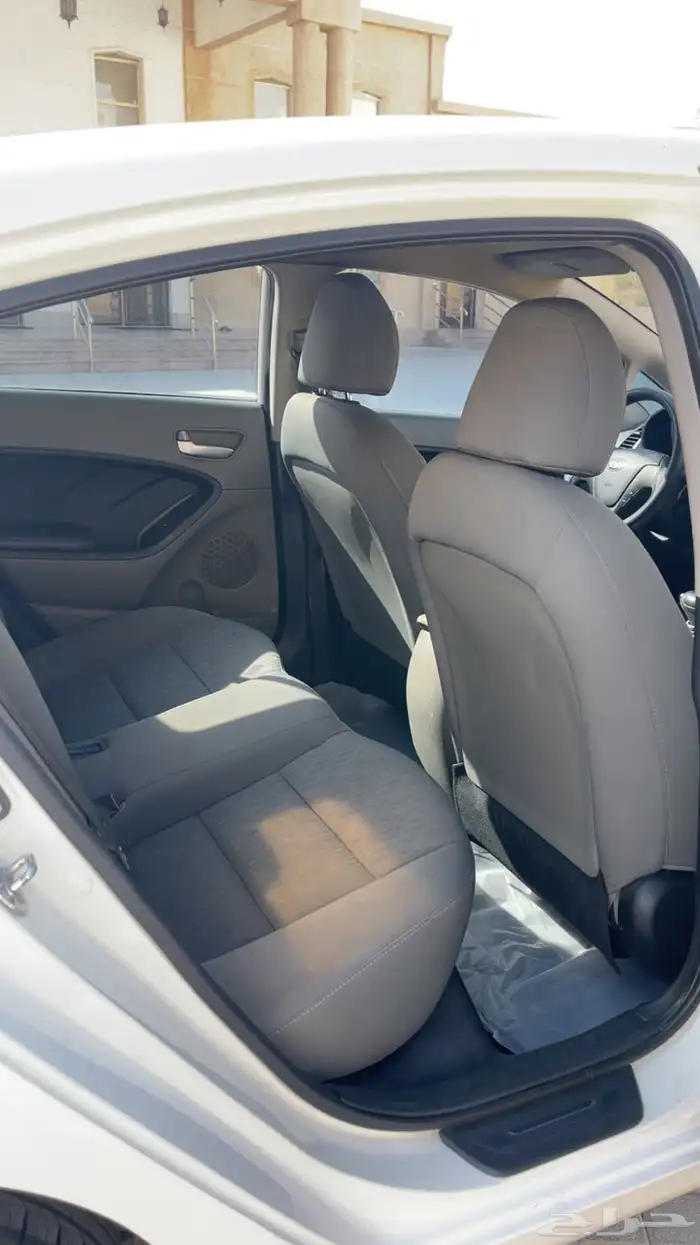 كيا سيراتو 2015 8