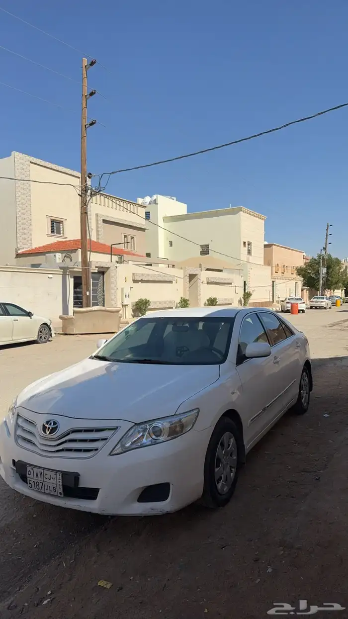 كامري 2011 قير عادي وكالة من جميع النواحي 2