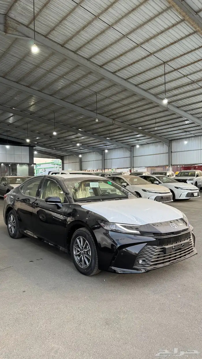 تويوتا كامري 2025 بنزين E جنوط بصمة سعودي جميع الالوان 0