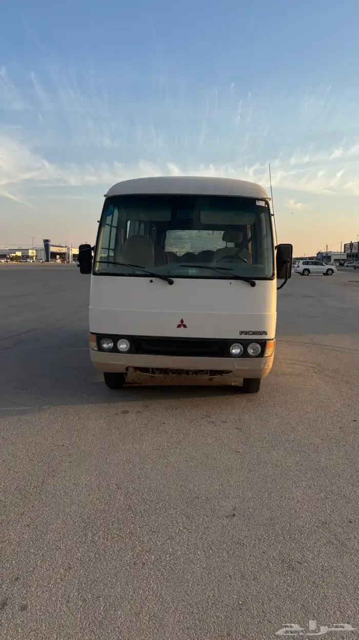 باص مستوبيشي روزا 2003 1