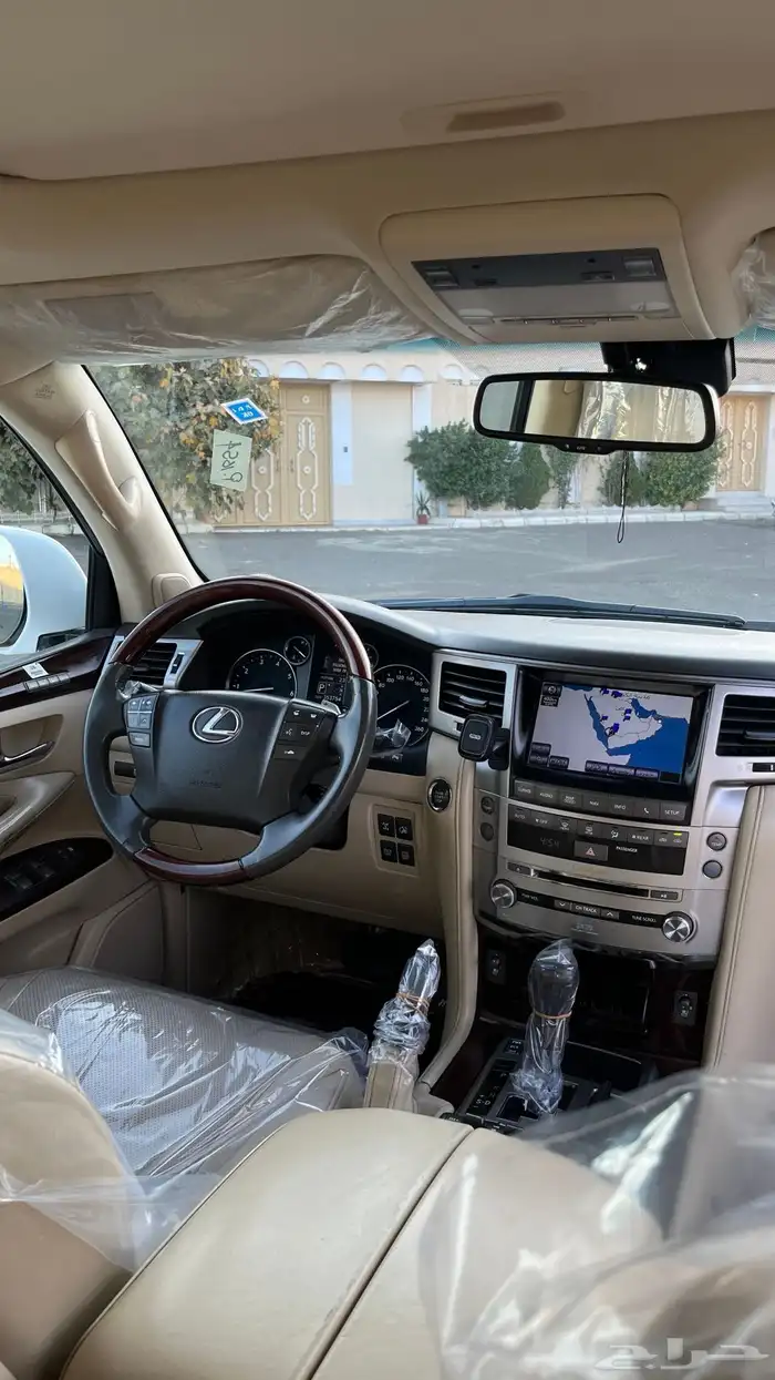 لكزس 2013 8