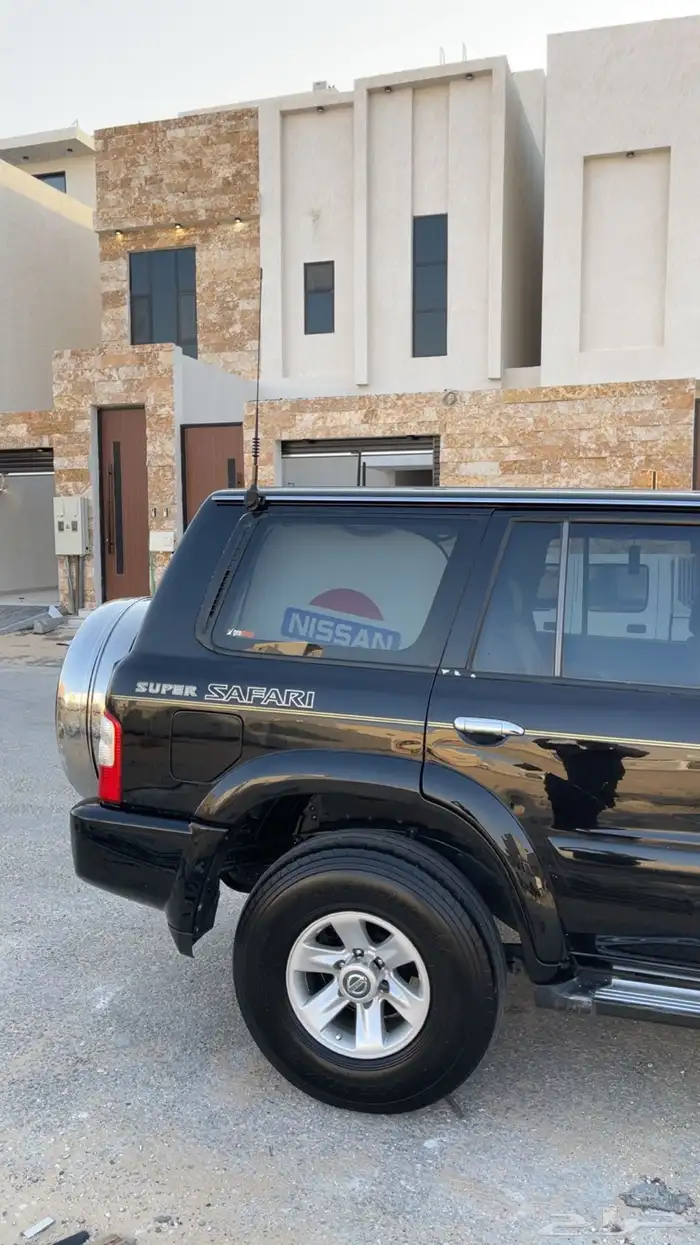 نيسان باترول سوبر سفاري 8