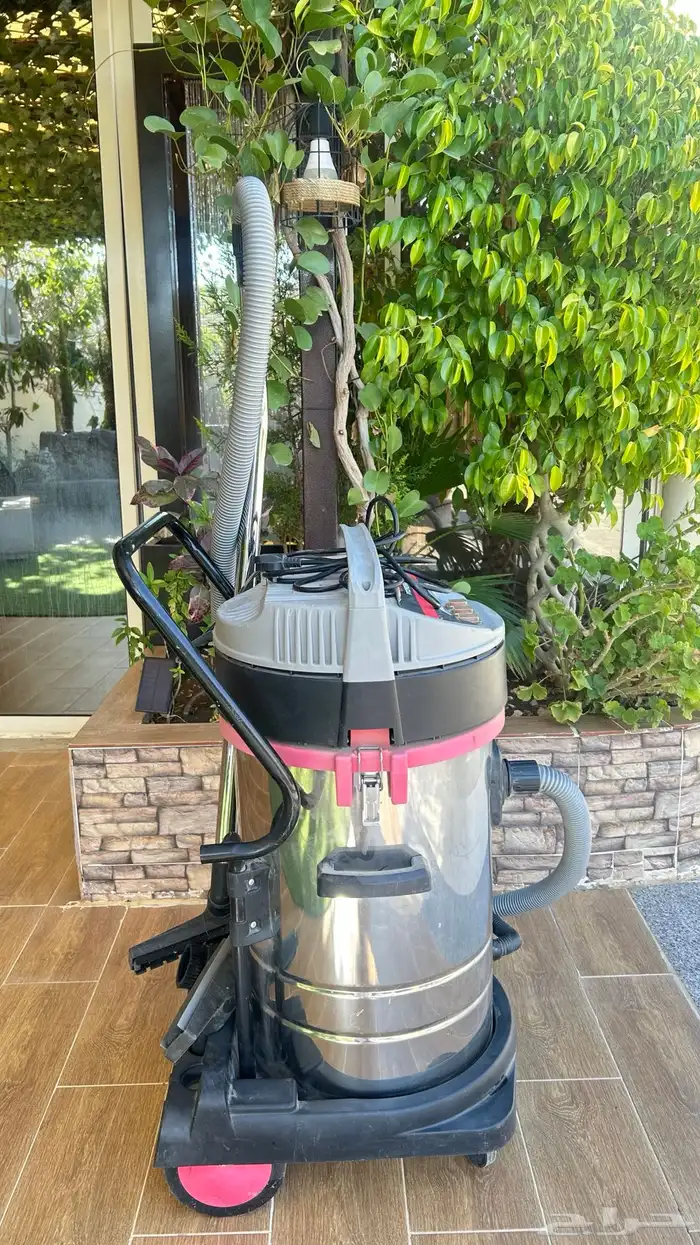 مكنسة كهربائية 1