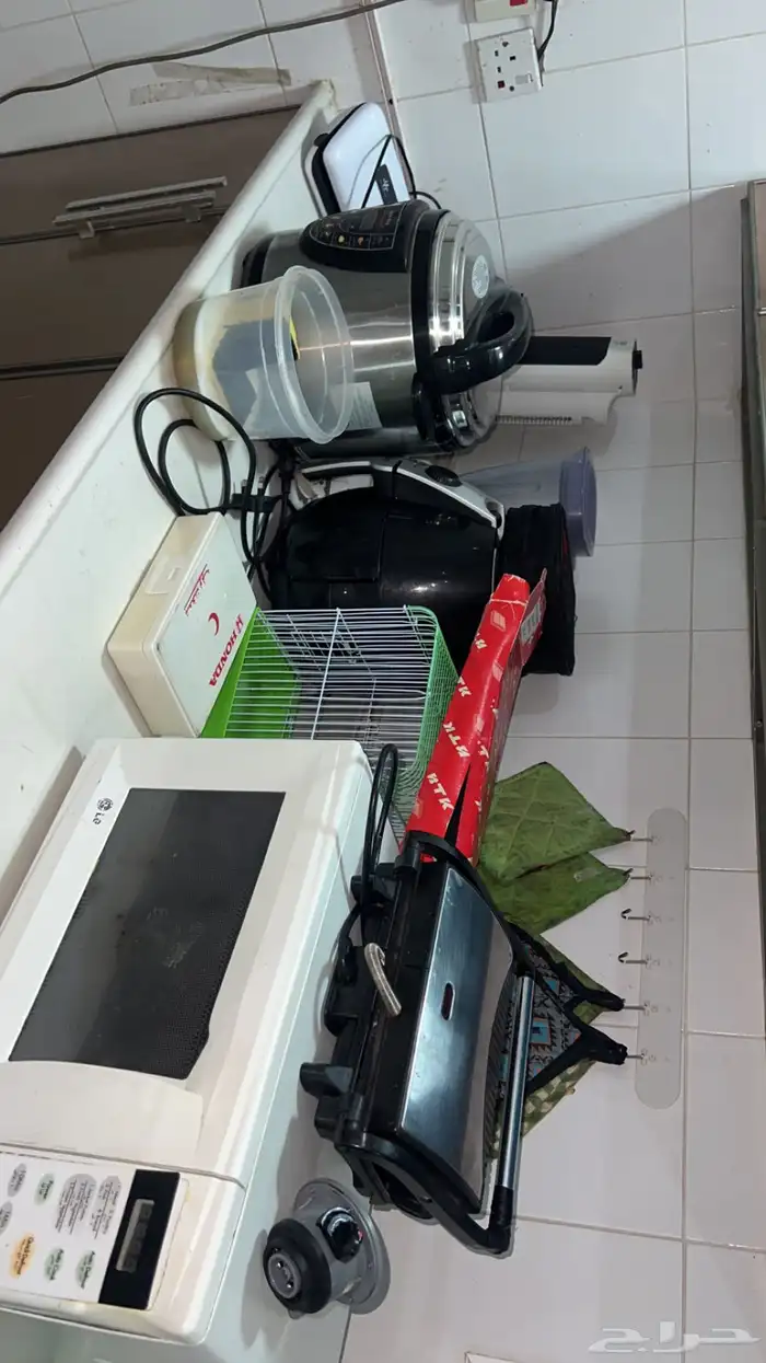 مجموعة اغراض مستعملةللبيع انشاءلله 0