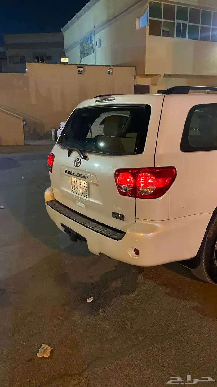 تيوتا سكويا 2016 للبيع ممشى قليل 2