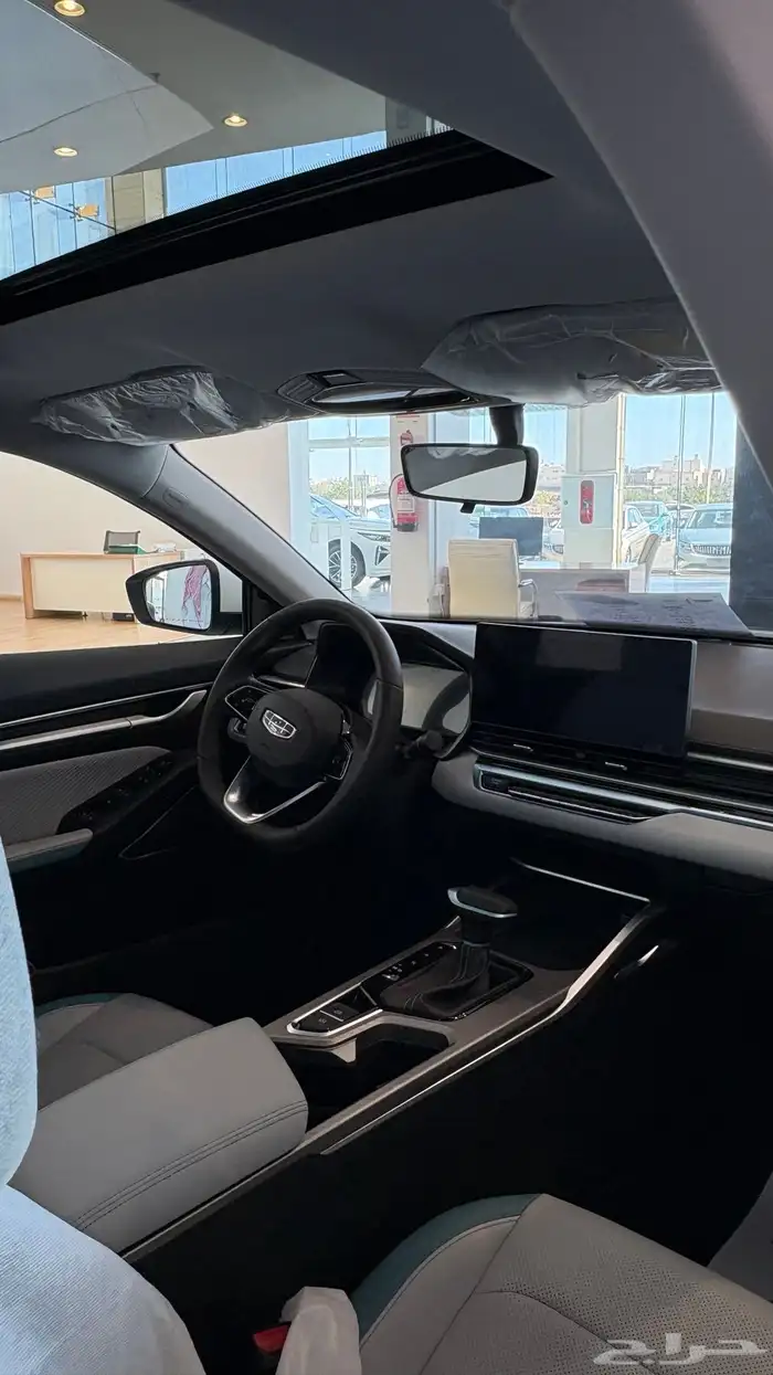 جيلي اميقراند الفل 2025 بسعر حصري لأصحاب الكاش 3