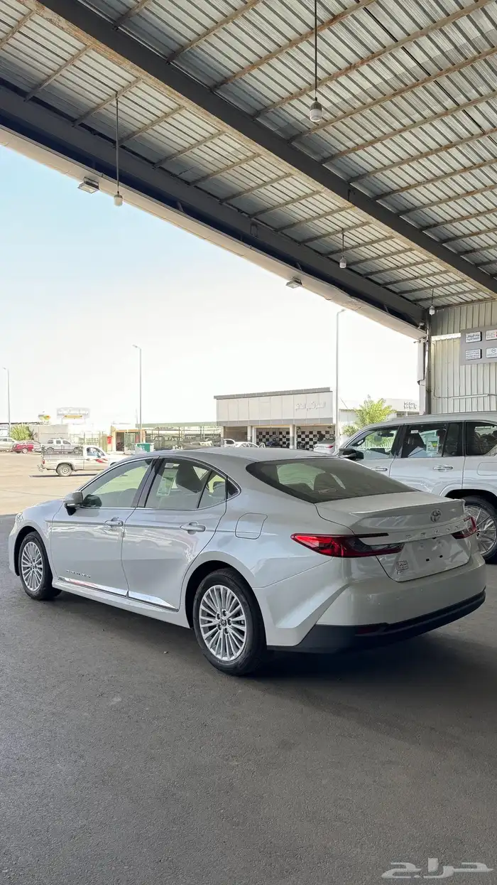 تويوتا كامري 2025 بنزين LE فتحة سقف بصمة سعودي بطاقة جمركية 4