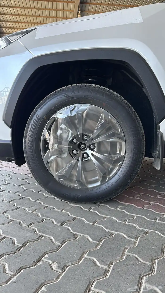 تويوتا راف فور XLE بنزين 2025 4