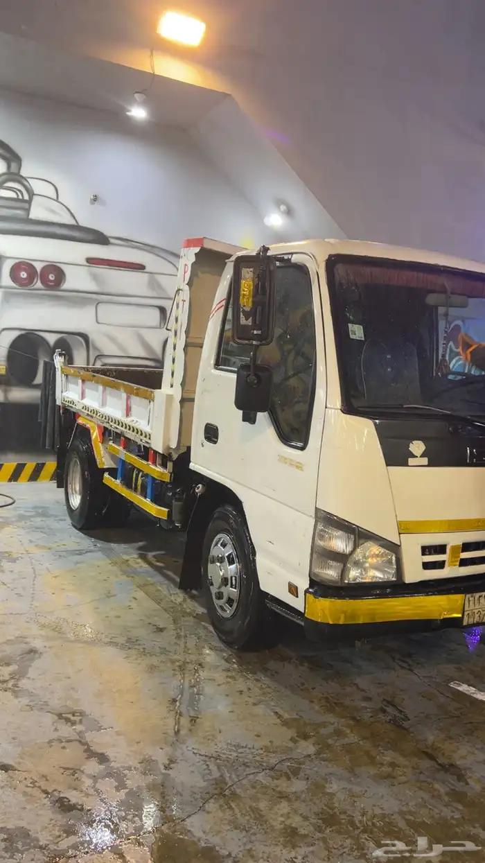 قلاب ايسزو 2006 نظيف 1