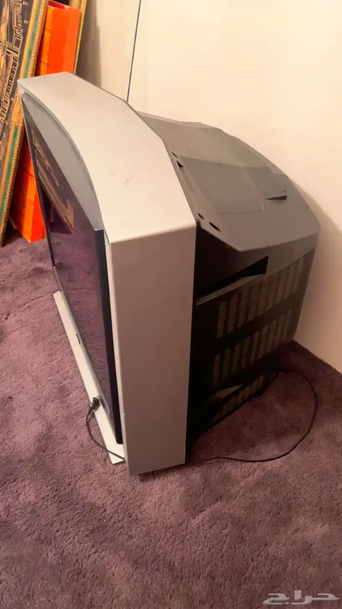 تلفزيون jVC كبير وثقيل جدا 1