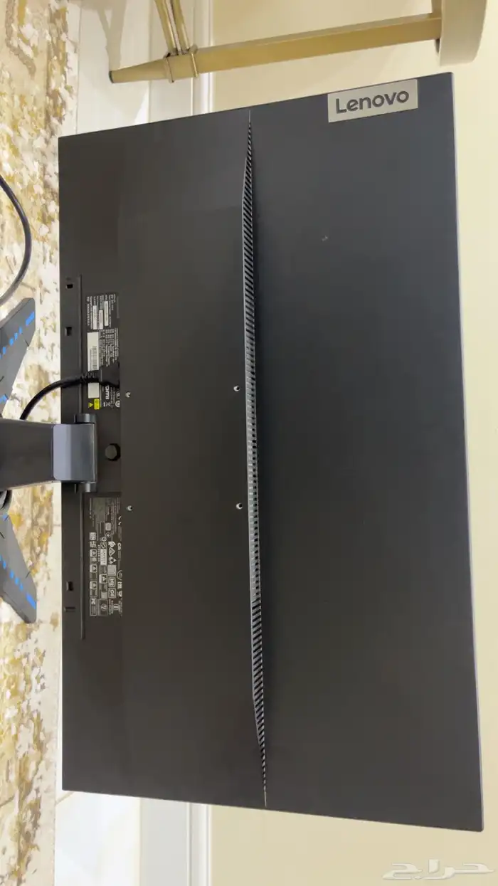 شاشة لينوفو 27 بوصة للبيع ( مكسورة داخلي ا ) 2