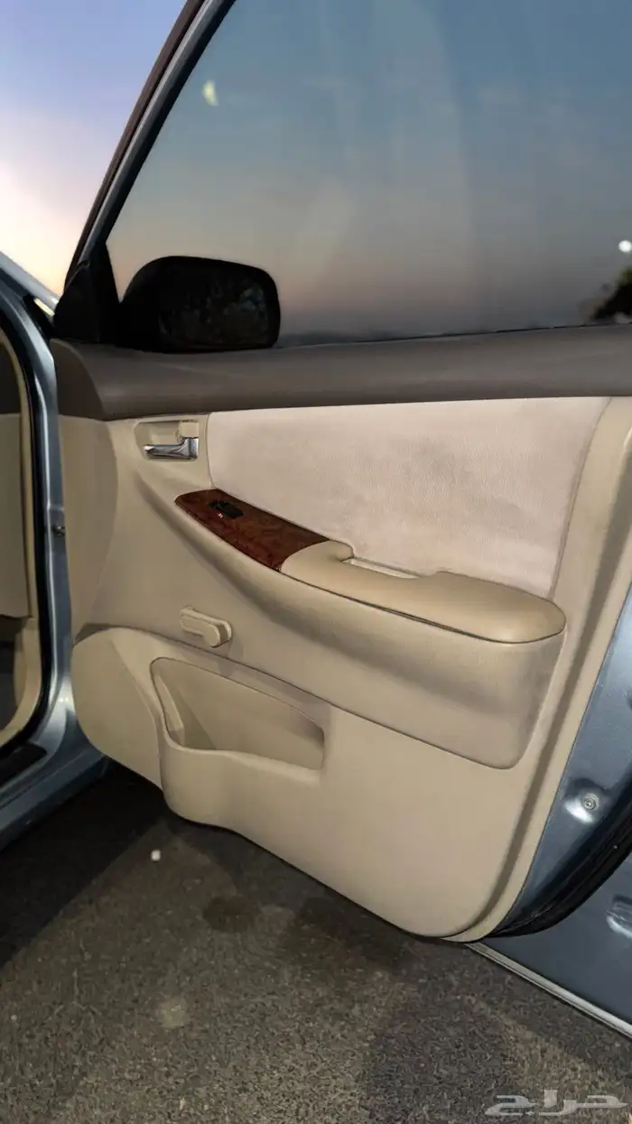 كرولا بكس 2005  XLI 12