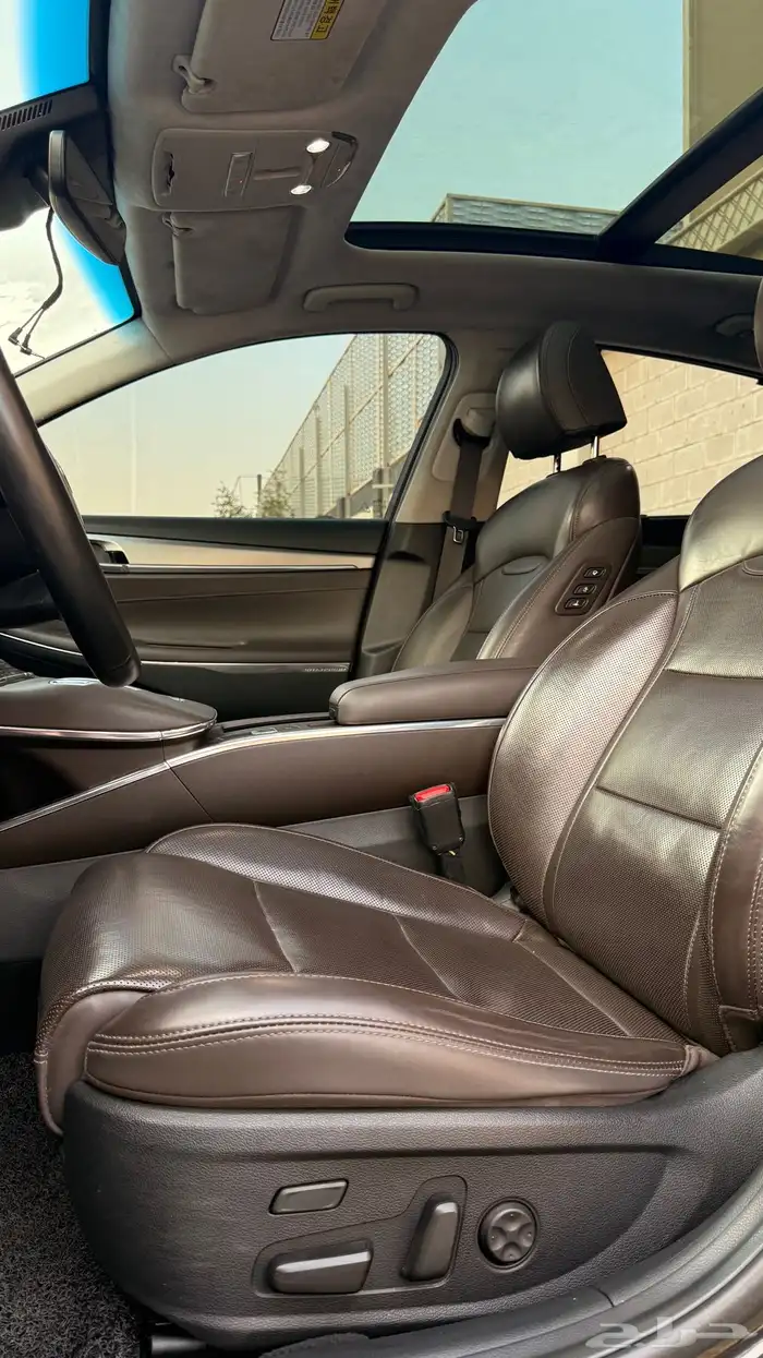 هونداي ازيرا 2020 ( بنزين) v6 فل كامل بانوراما 8