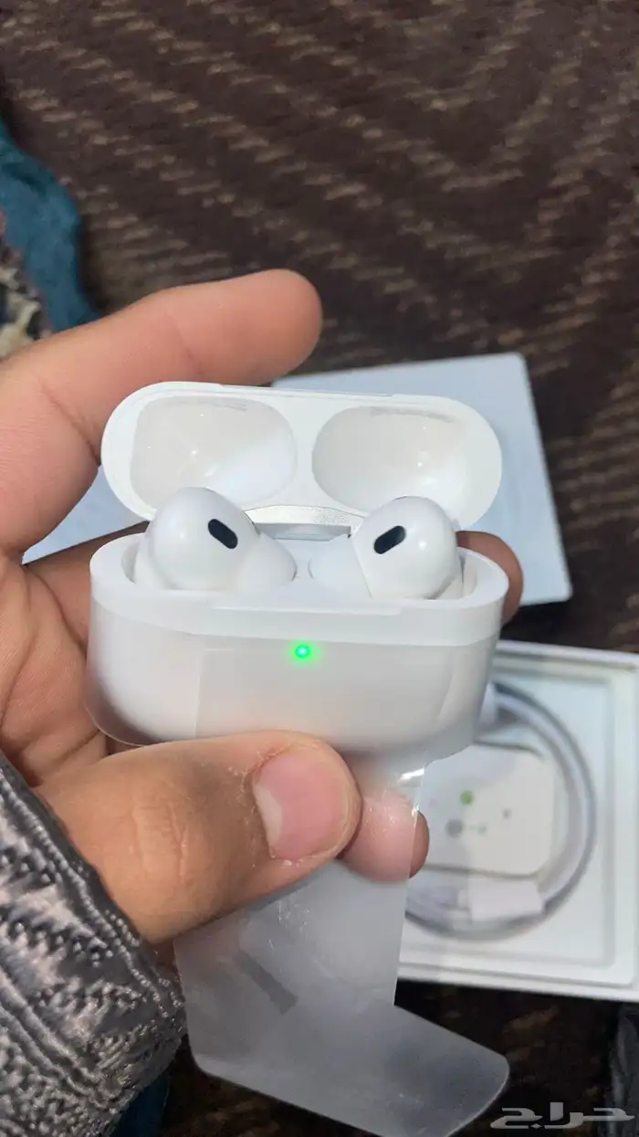 سماعة اير بودز برو الجيل الثاني للبيع بسعر رمزي (اصليه) 6