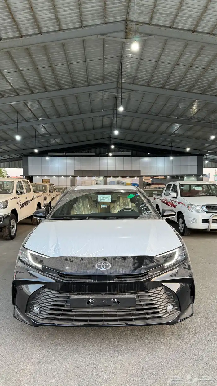 تويوتا كامري 2025 بنزين E جنوط بصمة سعودي جميع الالوان 1