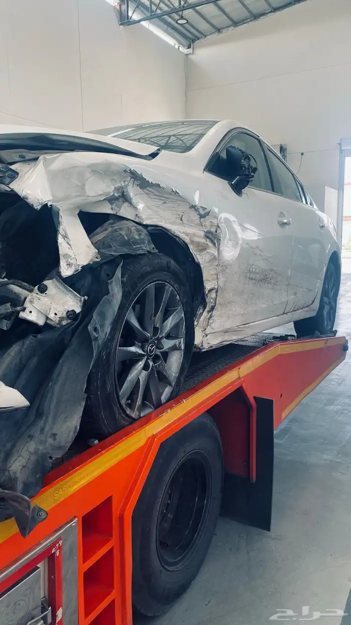 مازدا 6 مديل 2020 مصدوم على الكفر جهة السواق 7