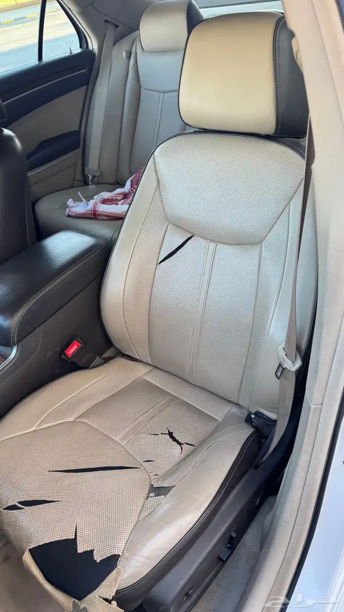 كرايسلر c300 اكزقتيف 2013 هيمي 5.7 44