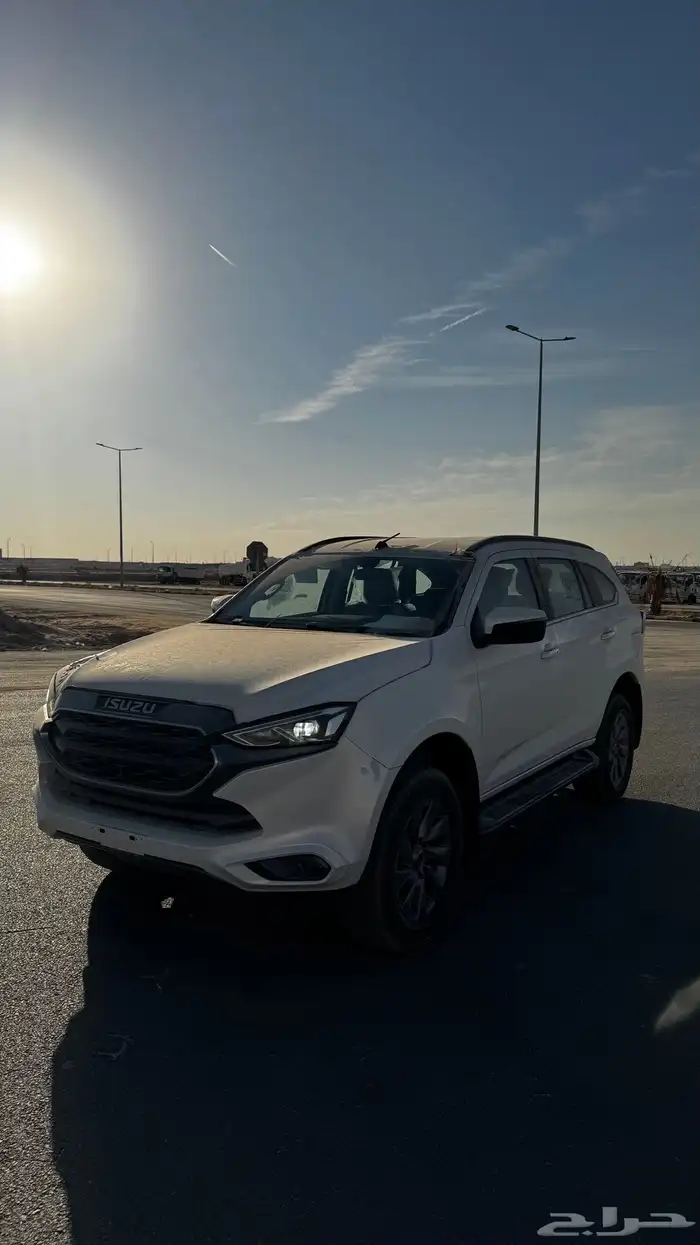 إعلان رهيب ايسزو 2024 MU-X دبل سعودي 1