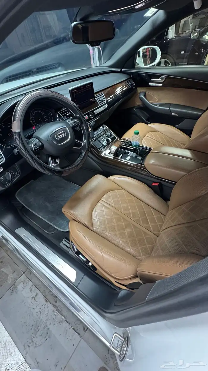 اودي A8 2016 للبيع اعلي فئة بحالة الوكالة تم تخفيض السعر 78