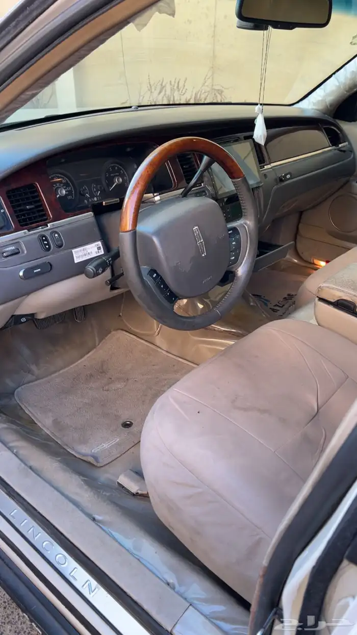 لينكولن تاون كار ليمتد 2006 6