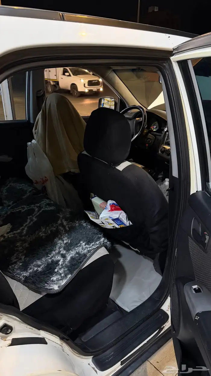 كيا سبورتاج موديل 2008 للبيع 11