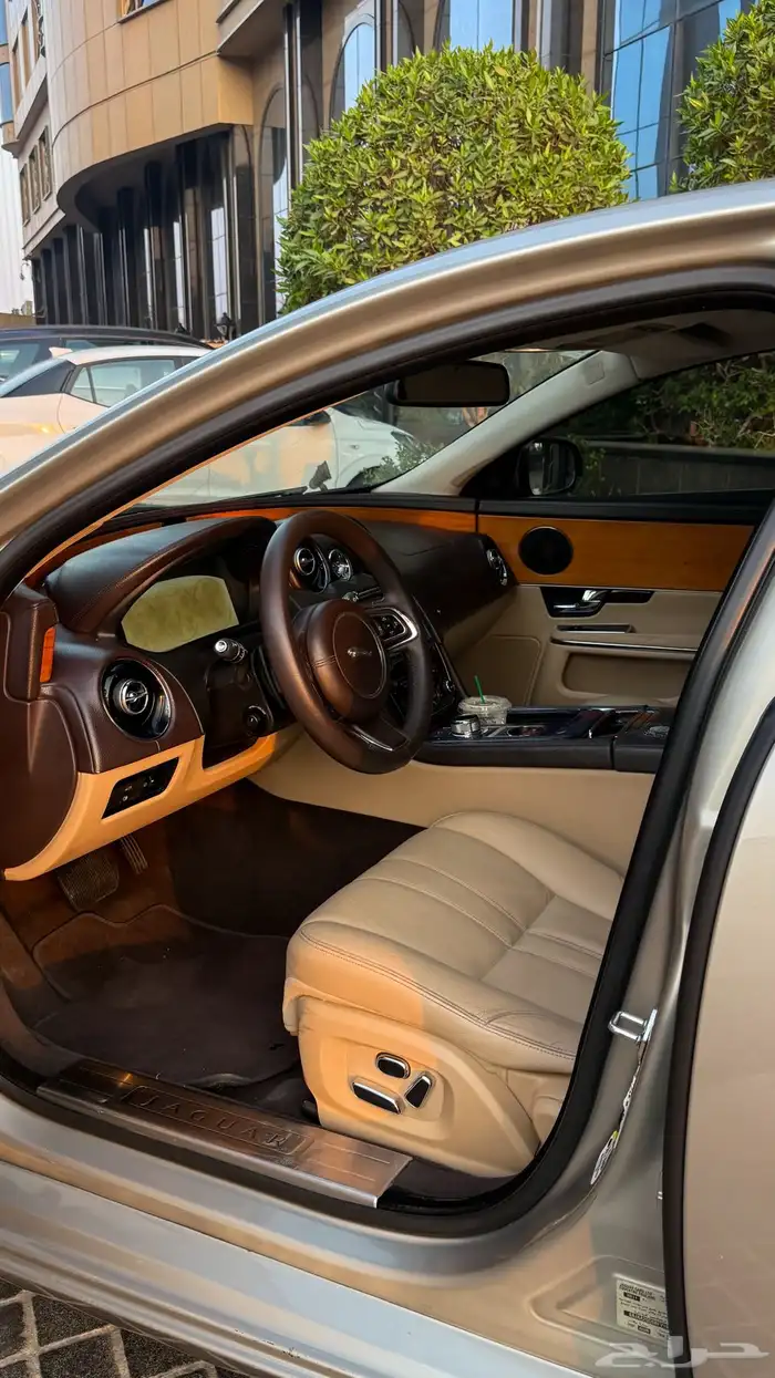 جاكوار xj لارج 2011 6