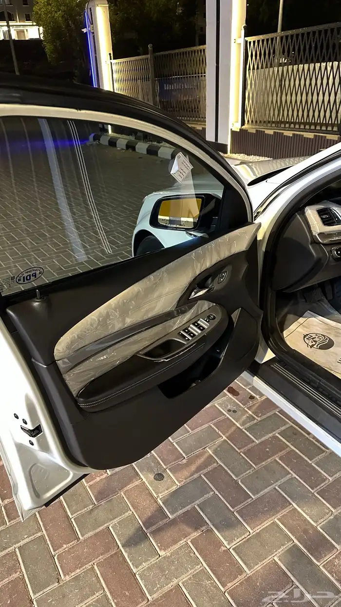 كابرس 2015 ابيض شرط 9