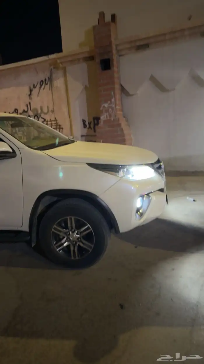 فورشنر 2017 نص فل نظيف لاعلى درجه 4سلندرGX 9