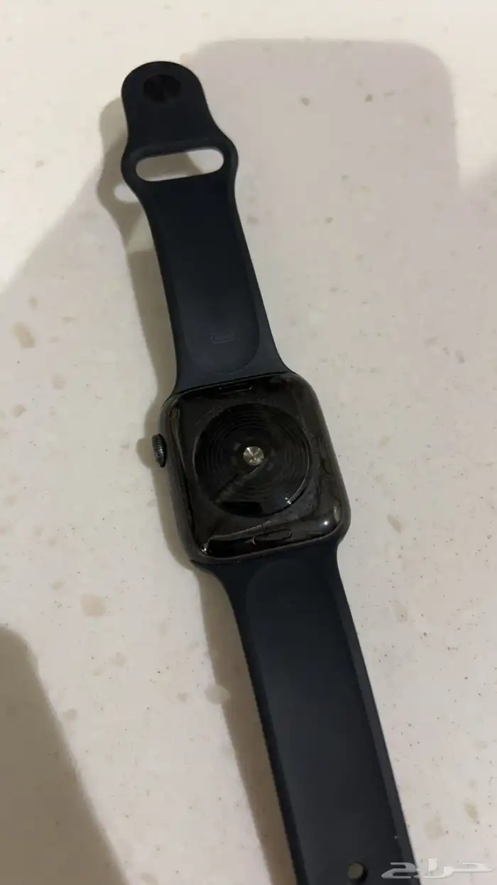 ساعة ابل Se 1