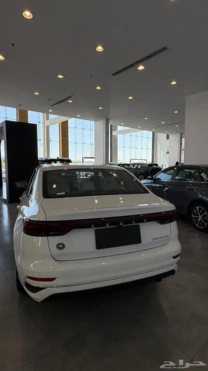 جيلي اميقراند الفل 2025 بسعر حصري لأصحاب الكاش 5