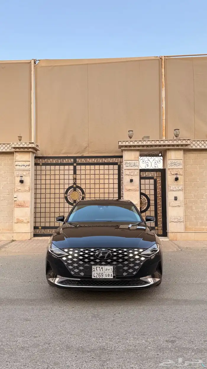 هونداي ازيرا 2020 ( بنزين) v6 فل كامل بانوراما 0